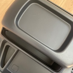 ハイエースワゴン　コンソールの画像