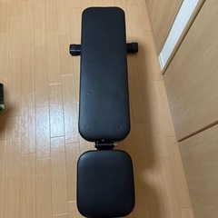 トレーニングベンチ　組み立て済みの画像