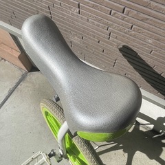 一輪車　グリーン/シルバー      スタンド付きの画像