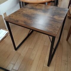 ★リユースのサカイつくば店★TK7390 NITORI ダイニングテーブル ブラウン H70×D70×W70 クリーニング済みの画像