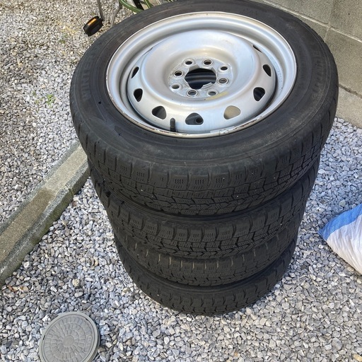 スタッドレス