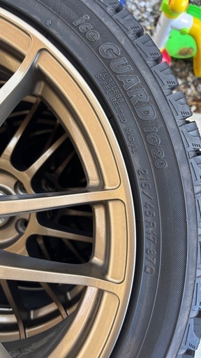 215/45r17スタッドレスタイヤ