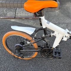 折りたたみ自転車 の画像
