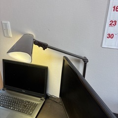 学習用　LEDライト　イトーキ　L-76Bの画像