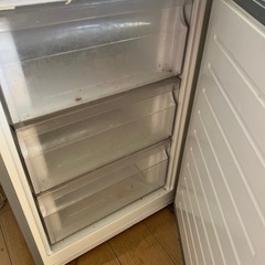 冷蔵庫　動きます　高さ160㎝くらいの画像