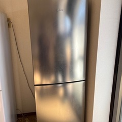 冷蔵庫　動きます　高さ160㎝くらいの画像
