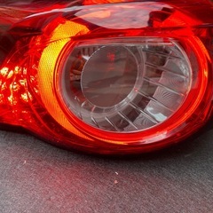 CX-8 　左テールランプの画像