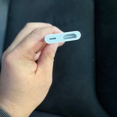 Apple  iPhoneをテレビに映すアダプタの画像