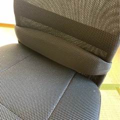 コロ付き椅子の画像