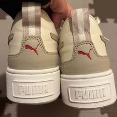 プーマ レディース　厚底スニーカー 23.5cmの画像