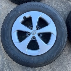 プリウス30純正ホイール スタッドレスタイヤ付きの画像