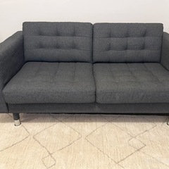 イケア　グレー ファブリック 2人掛けソファの画像