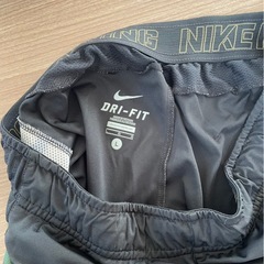 NIKE 半ズボンの画像