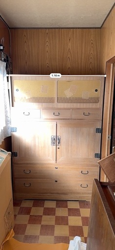 総桐三段重ね衣装箪笥（たんす）