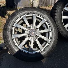 ダンロップ　ウィンターマックススタッドレスタイヤの画像