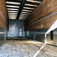 【値段交渉可】 UD クオン オートマの画像