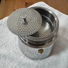 Easyworkz 直火式、エスプレッソマシン、カップの画像