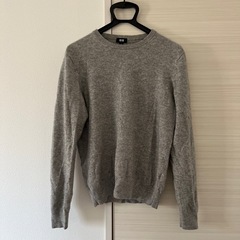 ユニクロカシミヤセーターの画像