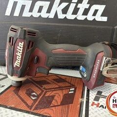 【引取限定】【中古】マキタ TD172DGXAR インパクトドライバ 18V 6.0Ahバッテリ×2 充電器付 【ハンズクラフト宮崎新名爪店】の画像