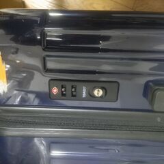 キャリーケース　まだ使えますの画像