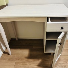 ニトリ デスク フローリオ90 WHの画像