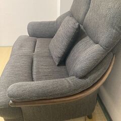 取りに来られる方限定！ニトリの2人掛けソファーの画像