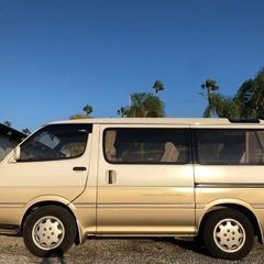 極上美車100系ハイエースワゴンの画像