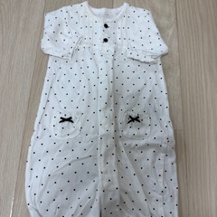 ベビー服 ロンパースの画像