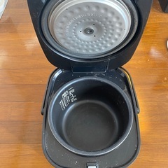 炊飯器の画像