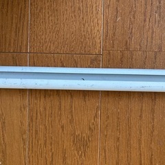 カーテンレール2本の画像