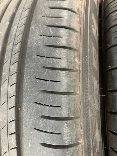 交換可能2本 グラントレック 225/60r18 中古
