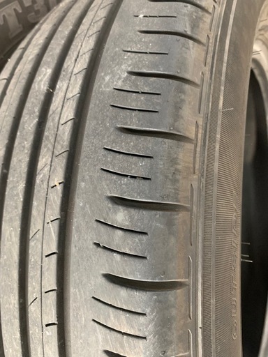 交換可能2本 グラントレック 225/60r18 中古