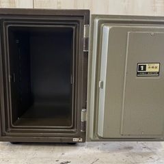 J638⭐️コクヨ　ダイヤル式金庫　耐火テスト合格の画像