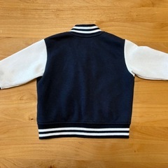 西松屋　パーカー 80の画像