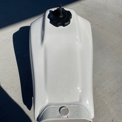 tw200tw225純正タンク鍵付きキャップ付きコック付きの画像