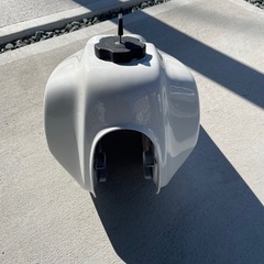 tw200tw225純正タンク鍵付きキャップ付きコック付きの画像