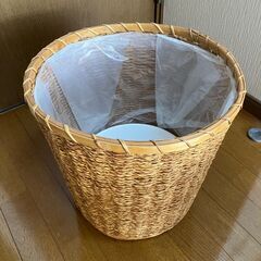 【Sale!】大型鉢カバー２個セットの画像