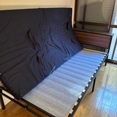 ベッドフレームの画像