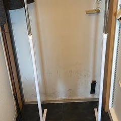 ハンガーラックの画像