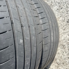 215/55/18 ブリジストン中古タイヤ4本　　製造2021年　溝分3山位　の画像