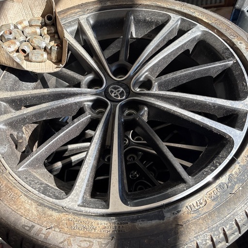 アルミ付きタイヤ