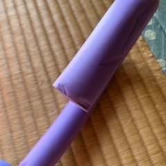 手に持ったり足に挟んだりしながらきたえるものの画像