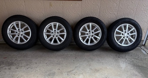 ヨコハマアイスガードスタッドレスタイヤ
 2022年製造