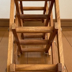 木製折りたたみ式ワインボトルラックの画像