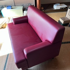 レッド　ソファー　2人掛け
の画像