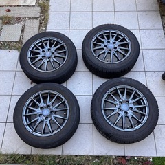 スタッドレス　205/60R 16  VELVA。 の画像