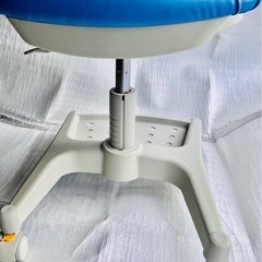 学習椅子
の画像