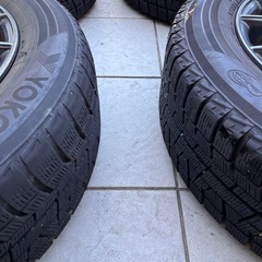 スタッドレス　205/60R 16  VELVA。 の画像