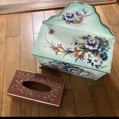 トールペイントBOXとティシュケースの画像