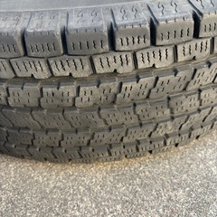 【取引完了】ハイエースバン　スタッドレスタイヤ　ホイール　アイスガード　195/80R15の画像